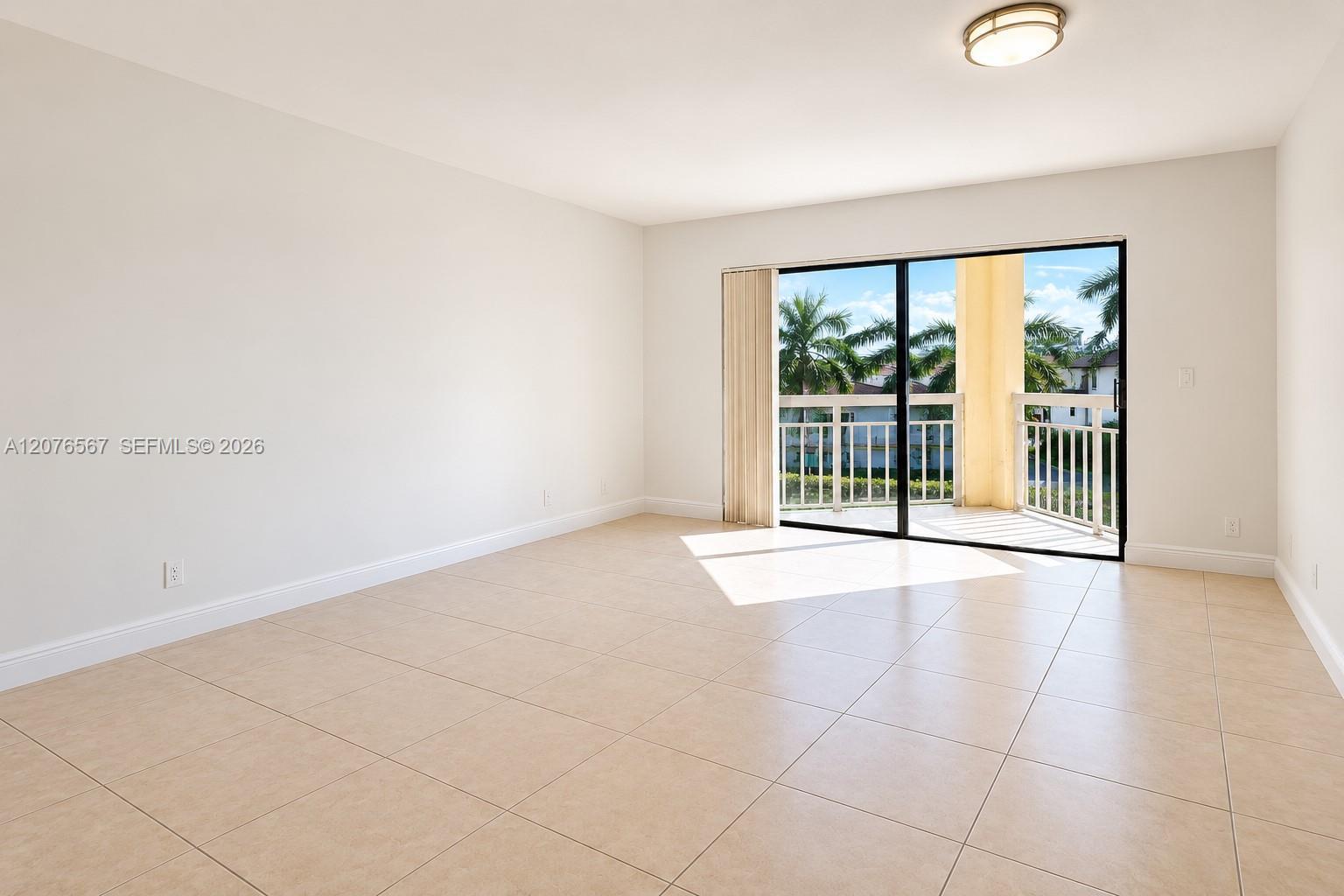 8290 Lake Dr # 445, Doral FL 33166 photo 3
