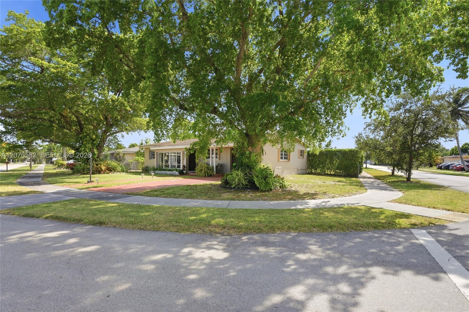 20510 Jacaranda Rd, Cutler Bay FL 33189 photo 4