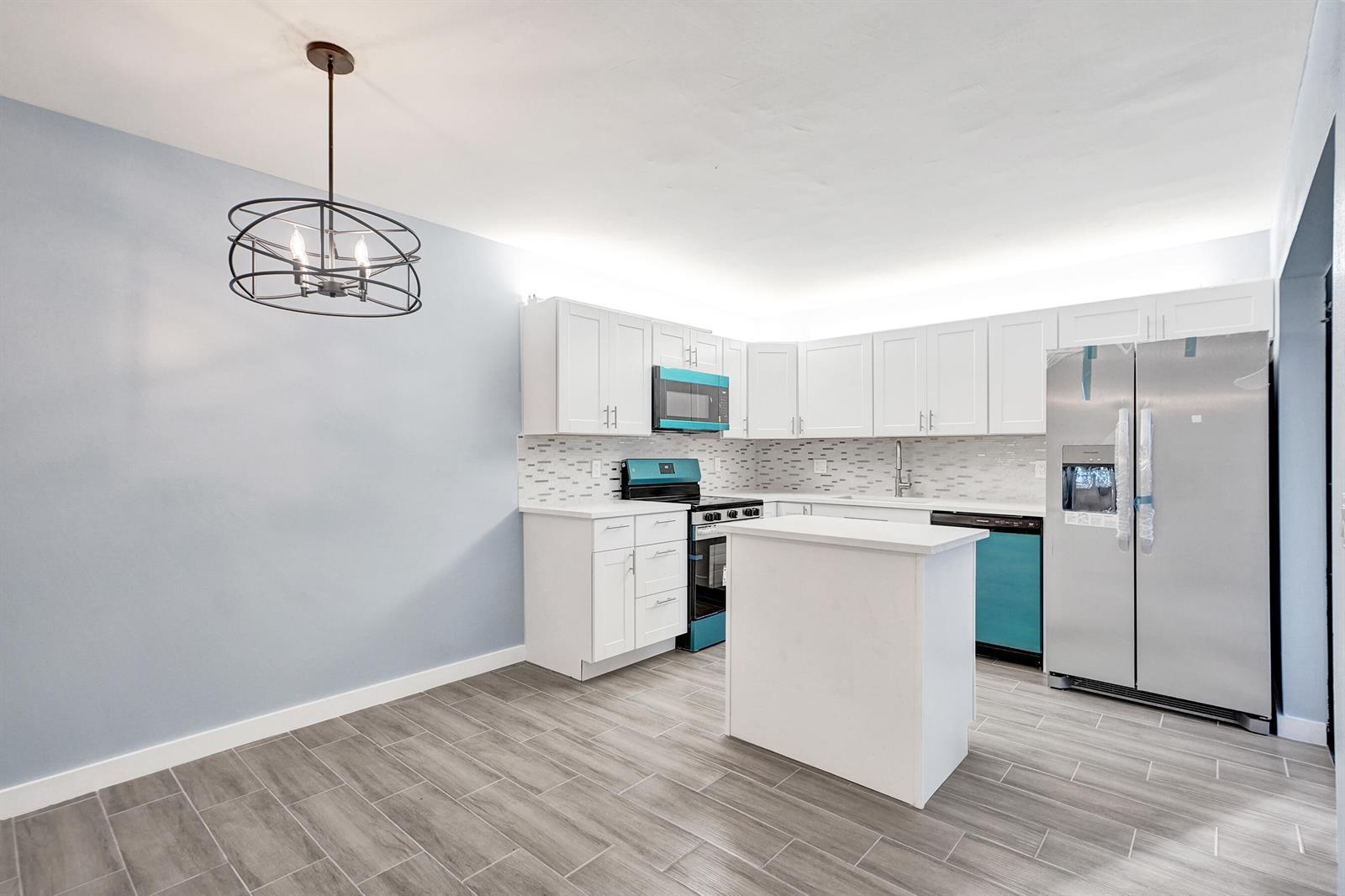 736 NW 98TH Circle, Plantation FL 33324 photo 5
