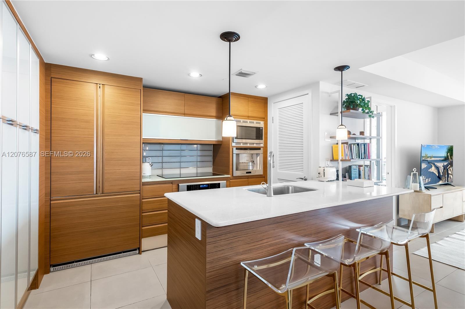 5875 Collins Ave # 903, Miami Beach FL 33140 photo 4