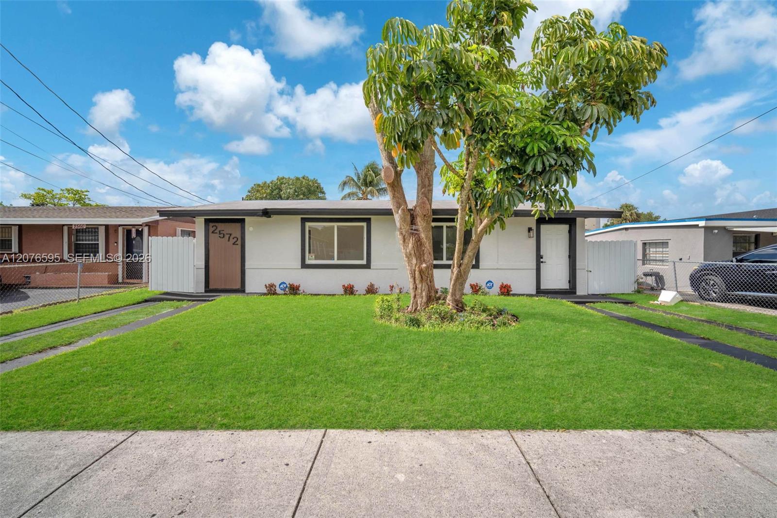 2572 NW 20th St, Fort Lauderdale FL 33311