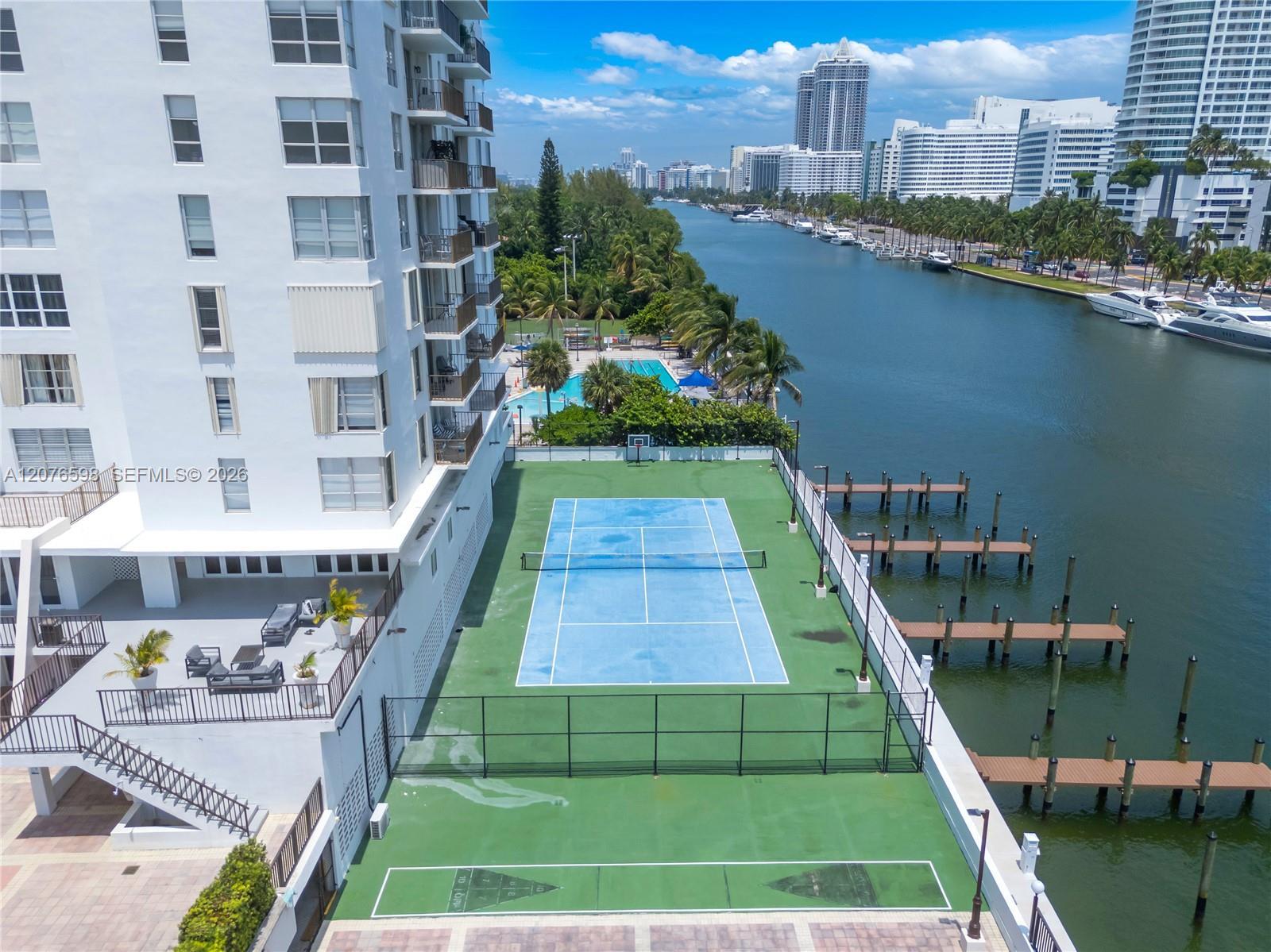 4101 Pine Tree Dr # 1105, Miami Beach FL 33140 photo 3