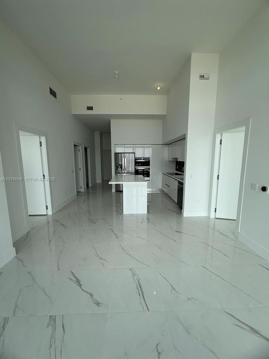 1170 E HALLANDALE BEACH BLVD # 607, Hallandale Beach FL 33009 photo 4