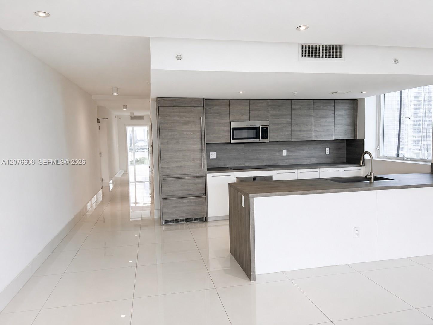 400 Sunny Isles Blvd # 908, Sunny Isles Beach FL 33160 photo 2