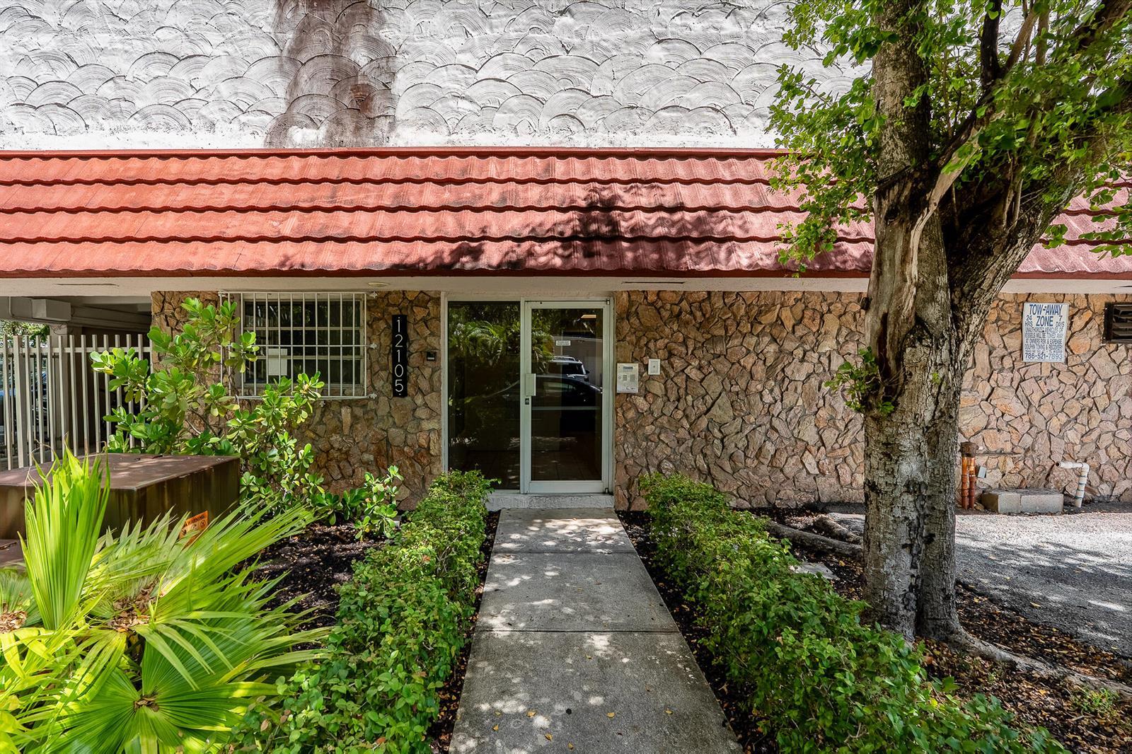 12105 NE 11TH Place # 103, North Miami FL 33161 photo 3