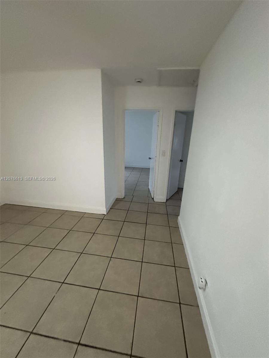 409 SW 4th Ter # w, Hallandale Beach FL 33009 photo 3
