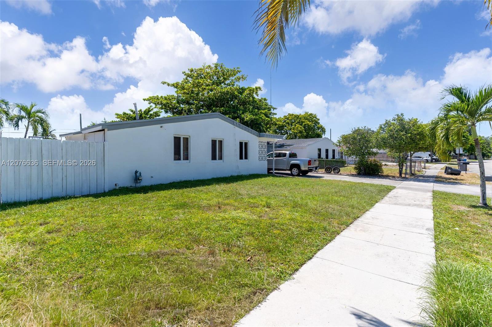 West Park, FL 33023 photo 3