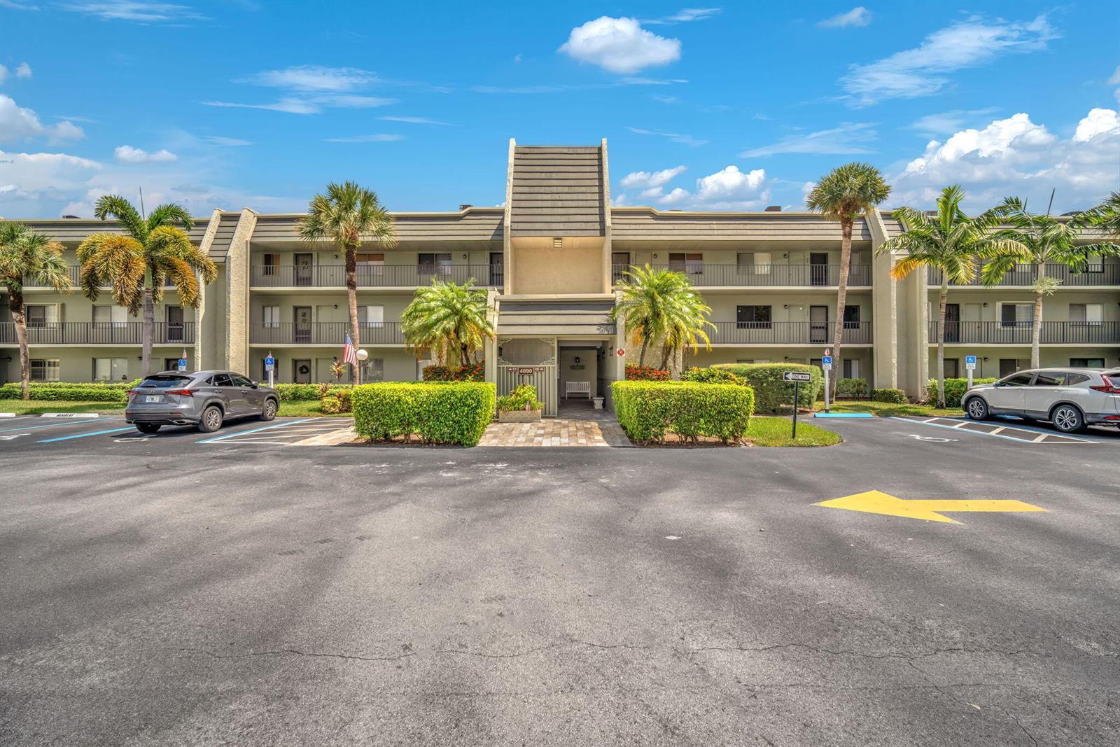 4090 Tivoli Court # 107, Lake Worth FL 33467