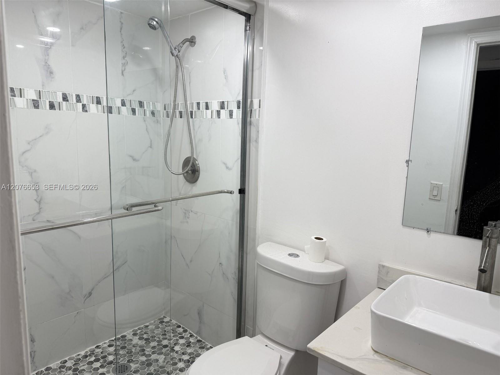 6055 W 19th Ave # 311, Hialeah FL 33012 photo 3