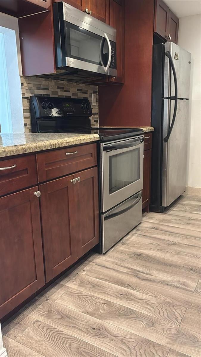 220 LAKEVIEW Drive # 103, Weston FL 33326 photo 3