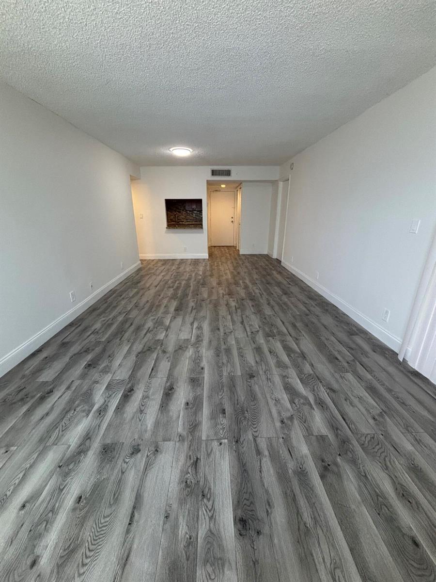 220 LAKEVIEW Drive # 103, Weston FL 33326 photo 5