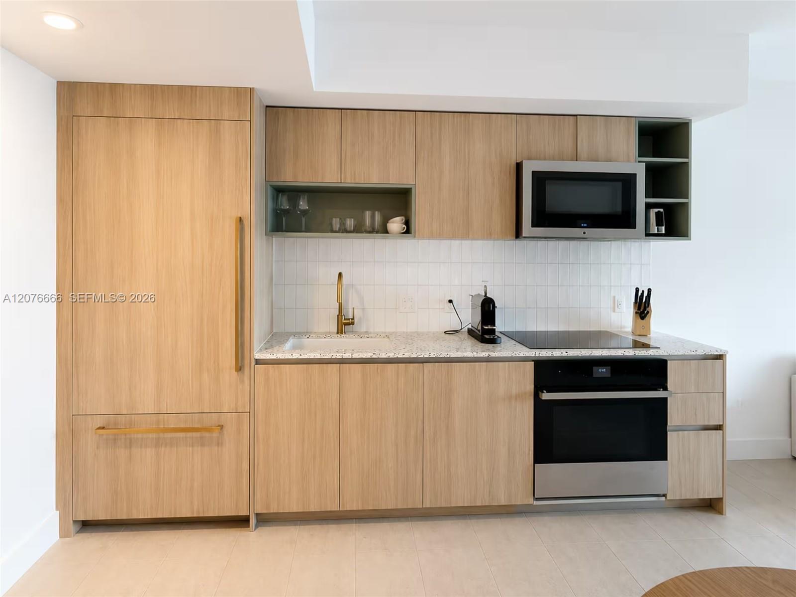 159 NE 6th St # 3504, Miami FL 33132 photo 4