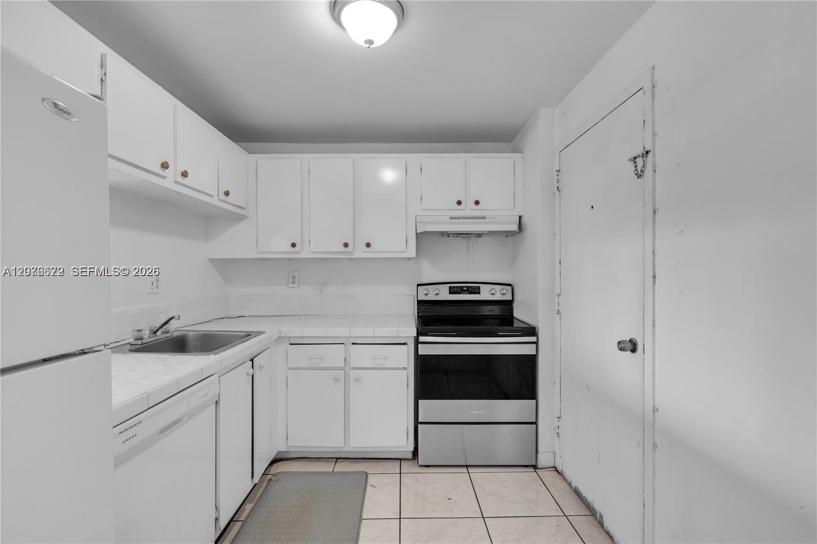 9001 SW 77th Ave # C402, Miami FL 33156 photo 2