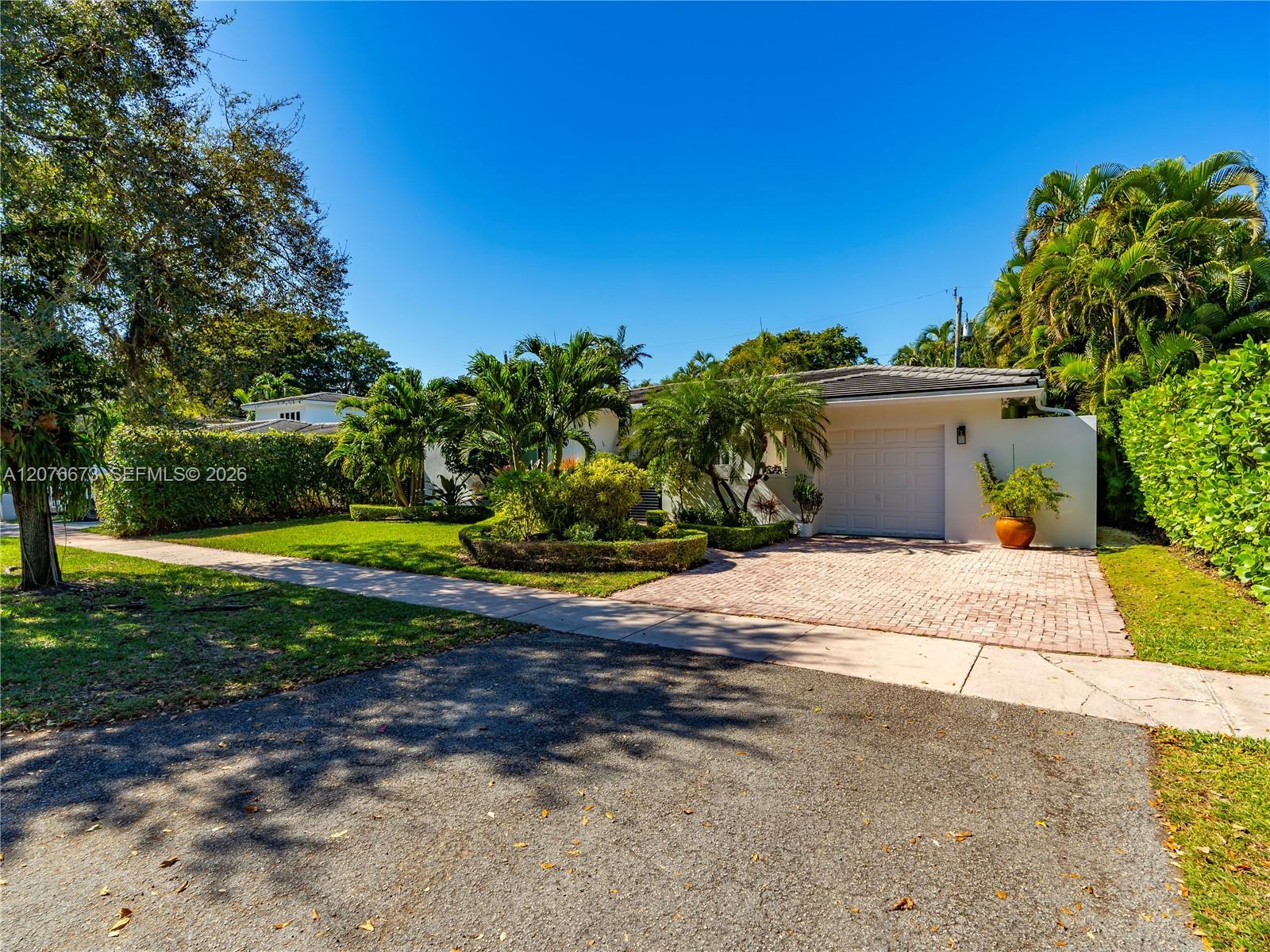 5510 San Vicente St, Coral Gables FL 33146 photo 3