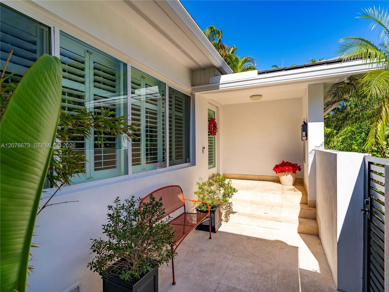 5510 San Vicente St, Coral Gables FL 33146 photo 4