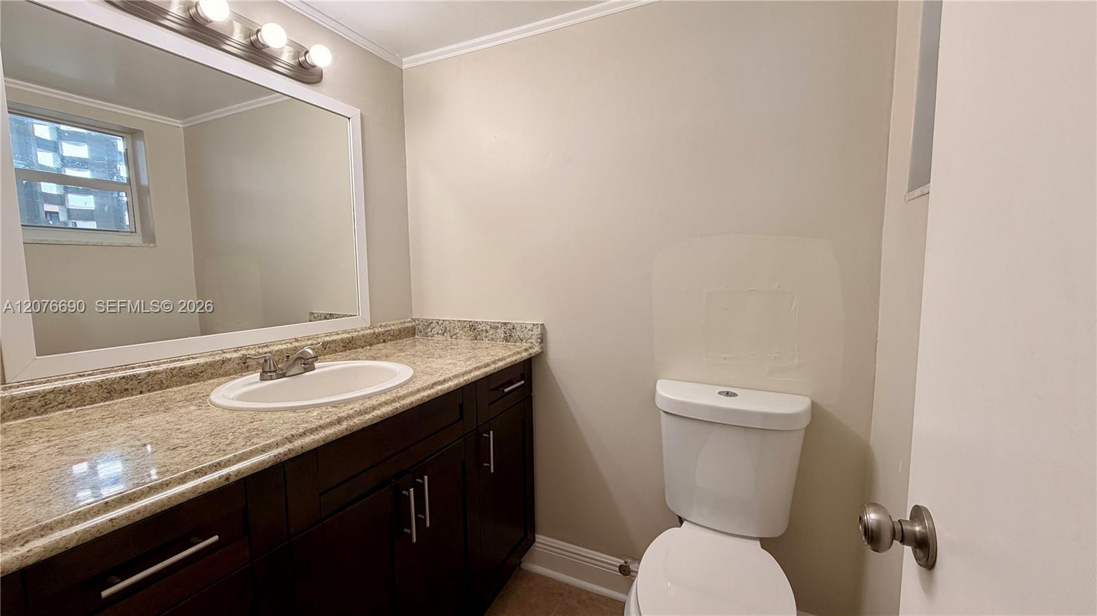 879 NE 195th St # 425, Miami FL 33179 photo 5