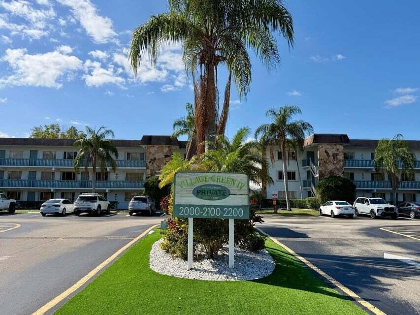 2000 Springdale Boulevard # 102, Palm Springs FL 33461 photo 2