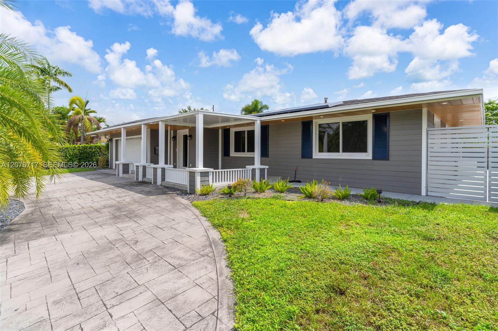 15825 SW 103rd Pl, Miami FL 33157 photo 2