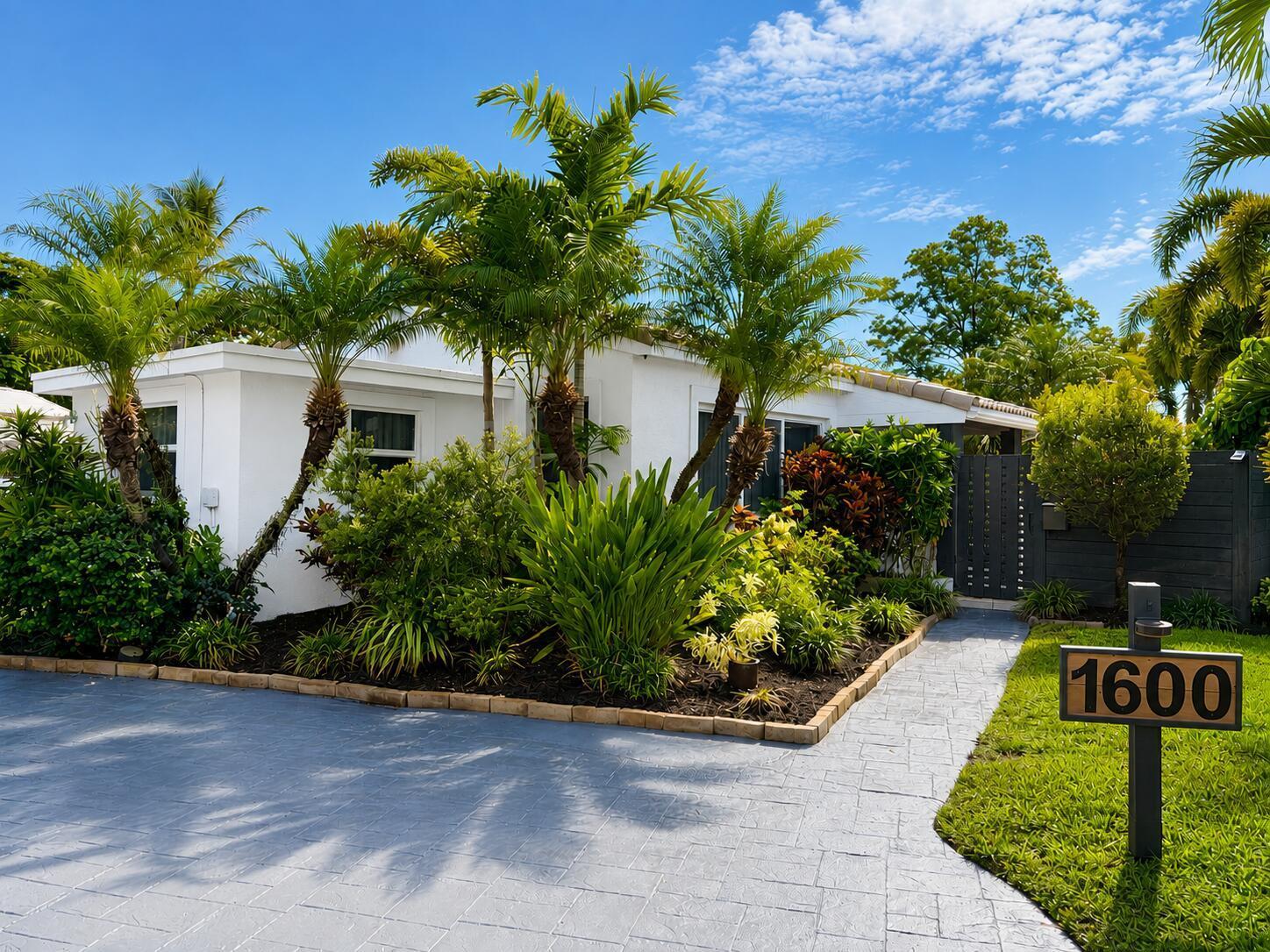 1600 NW 4TH Avenue, Fort Lauderdale FL 33311 photo 2