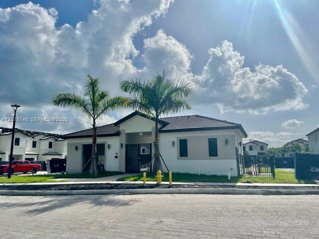 269 SW 159th Ct, Pembroke Pines FL 33027 photo 4