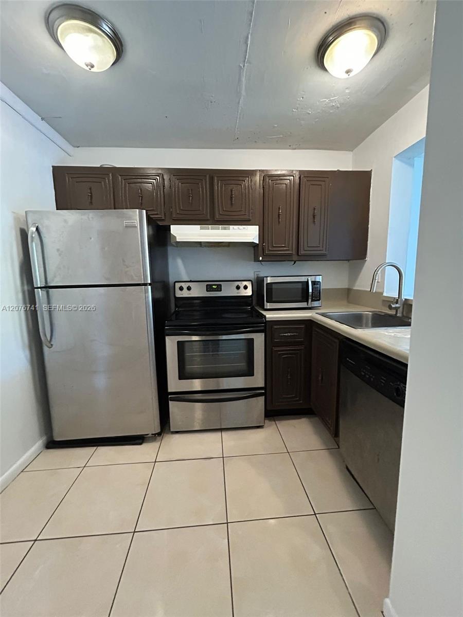 496 NW 165th St Rd # 310, Miami FL 33169 photo 3