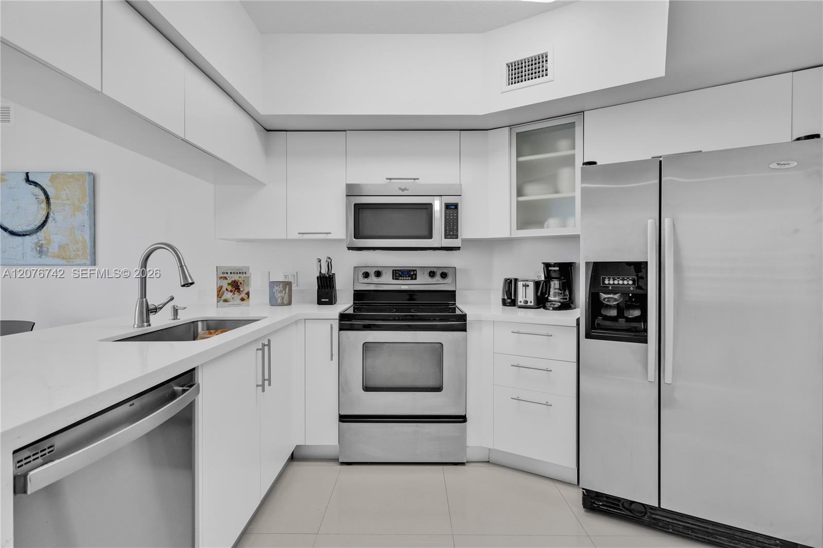 1750 N Bayshore Dr # 1602, Miami FL 33132 photo 3