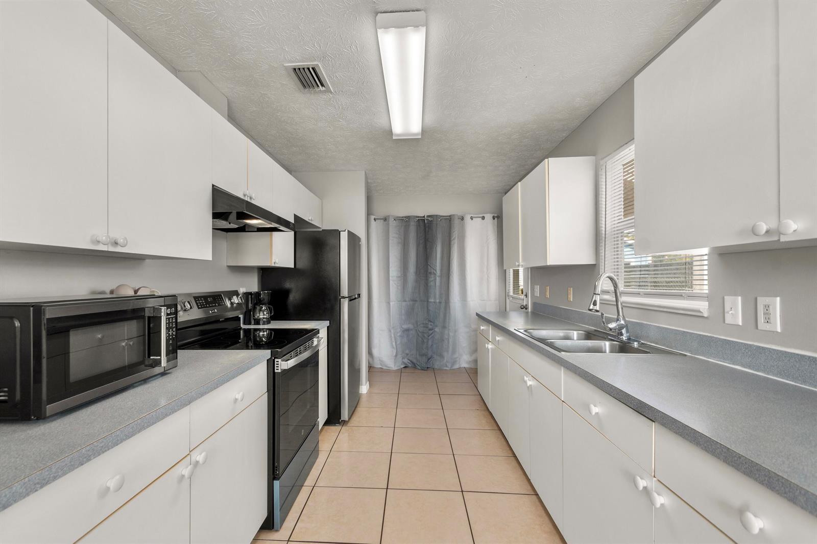 1175 12th Court SW, Vero Beach FL 32962
