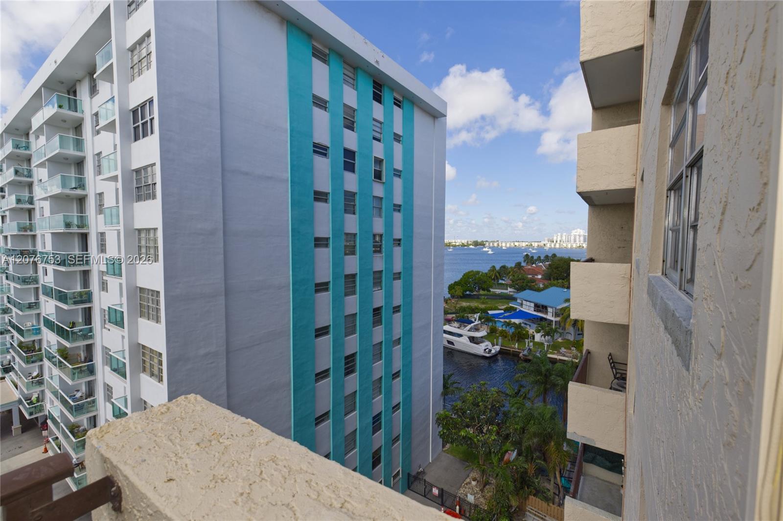2903 N Miami Beach Blvd # 806, North Miami Beach FL 33160 photo 4