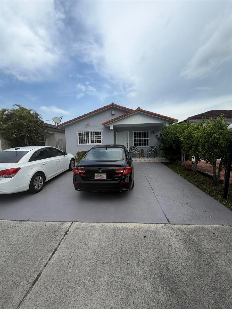 4349 W 10TH Avenue, Hialeah FL 33012 photo 2
