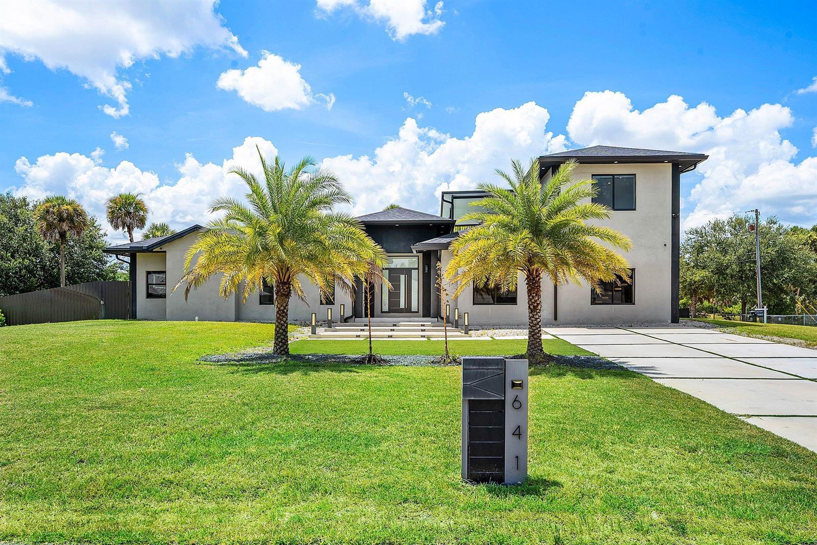 641 Marshall Road, West Palm Beach FL 33413 photo 2