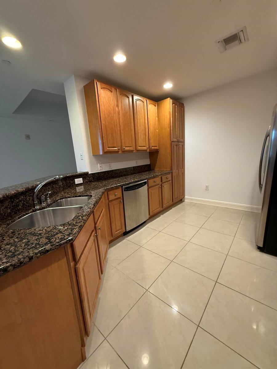 16101 Emerald Estates Drive # 153, Weston FL 33331 photo 2