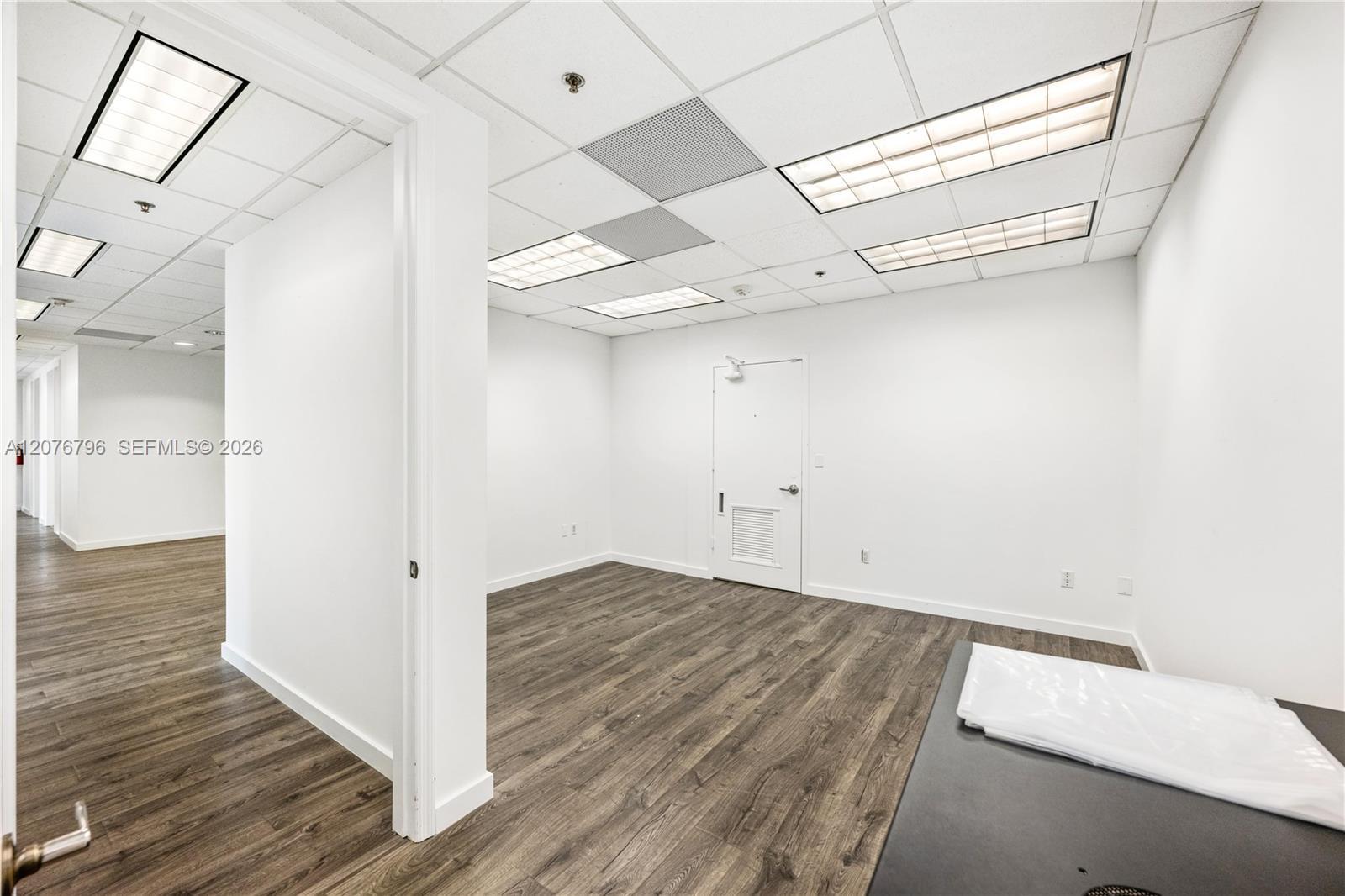150 SE 2nd Ave # 1010, Miami FL 33131 photo 4