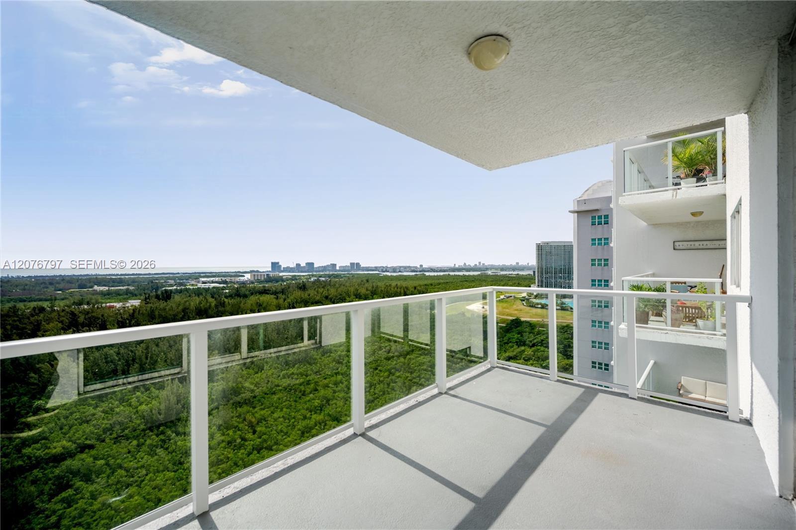 15051 Royal Oaks Ln # 2403, North Miami FL 33181 photo 2