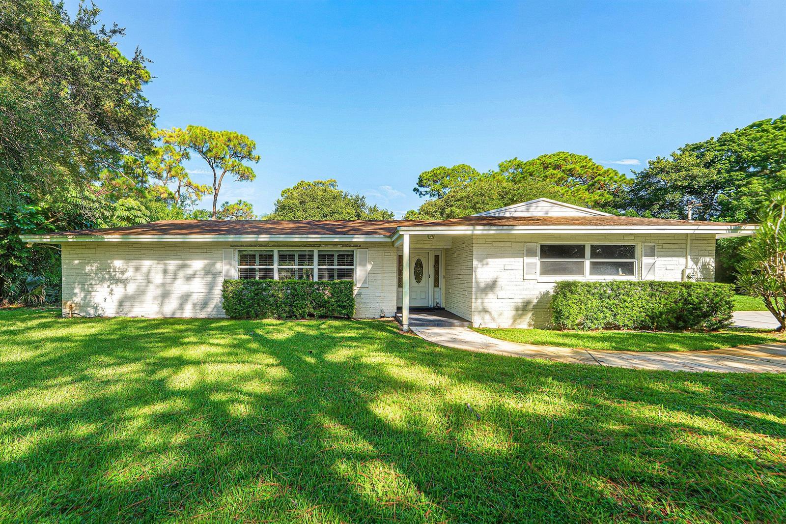 8645 Square Lake Drive, Palm Beach Gardens FL 33418 photo 4