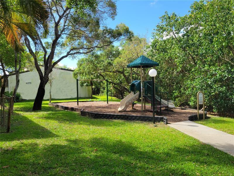 19424 NE 26th Avenue # 131B, Miami FL 33180 photo 3