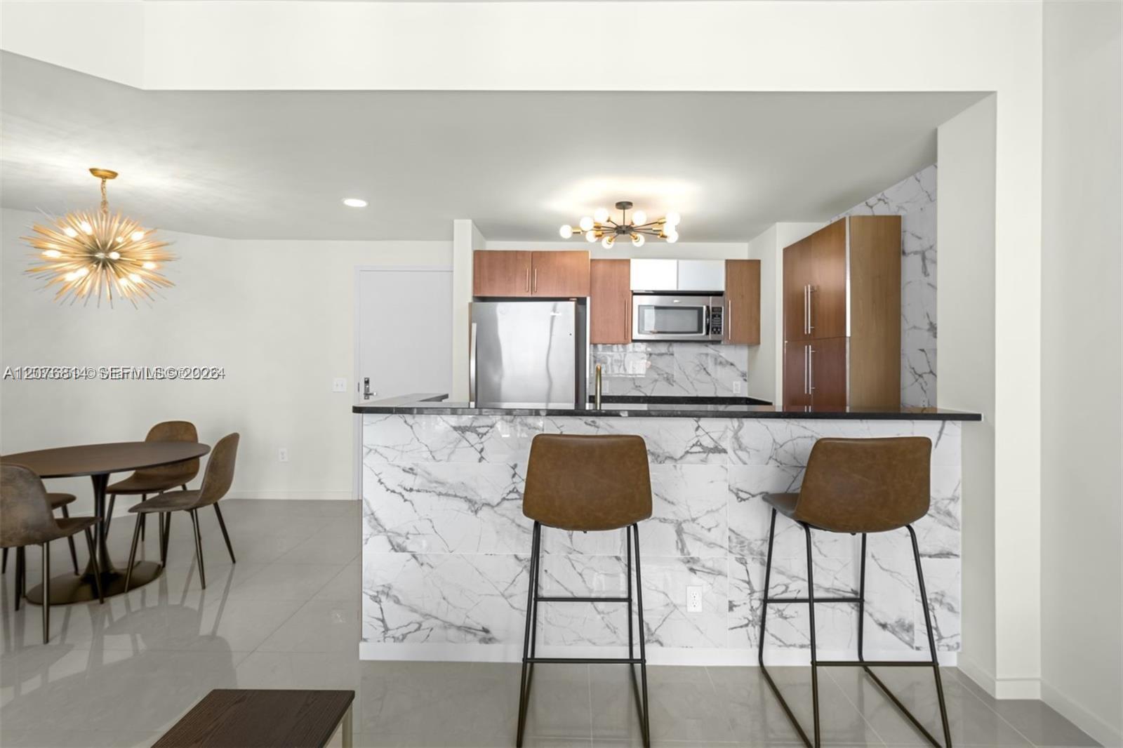 300 S Biscayne Blvd # 3407, Miami FL 33131 photo 4