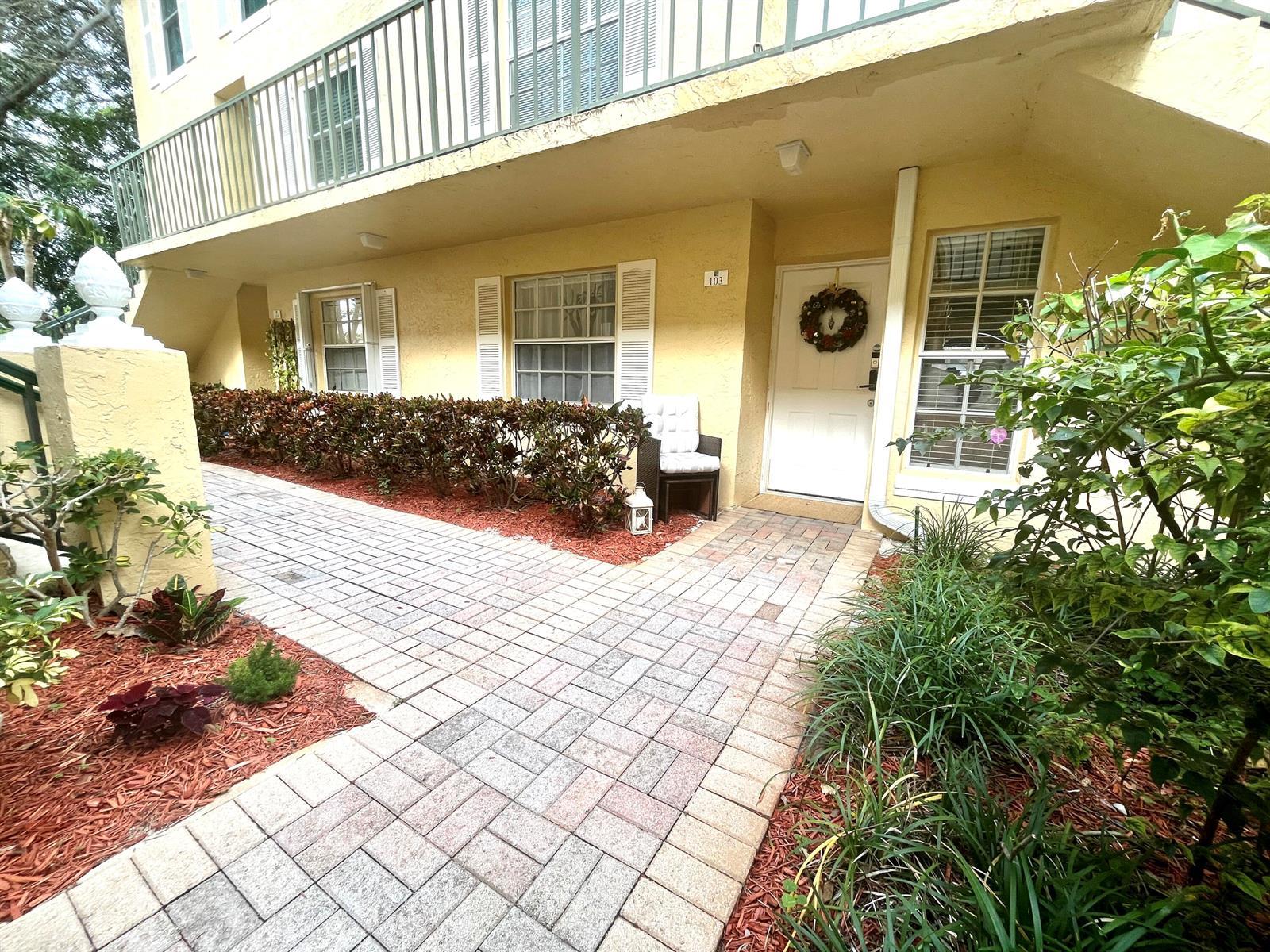 1105 Lake Shore Drive, Lake Park FL 33403 photo 3