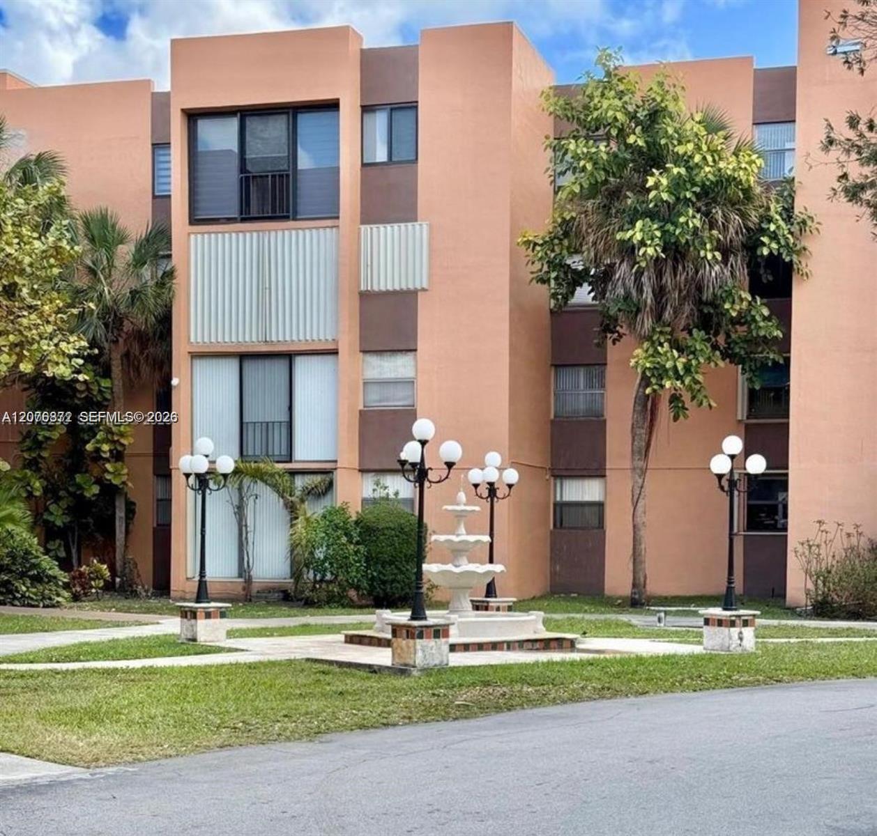 9400 W Flagler St # 309, Miami FL 33174