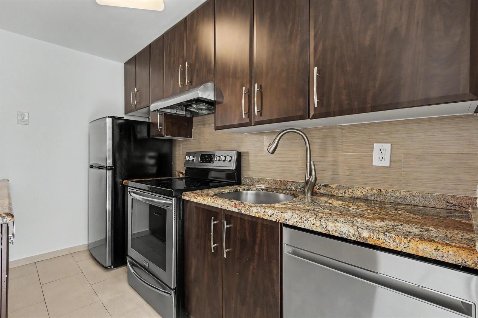 1340 Lincoln Road # 308, Miami Beach FL 33139 photo 3