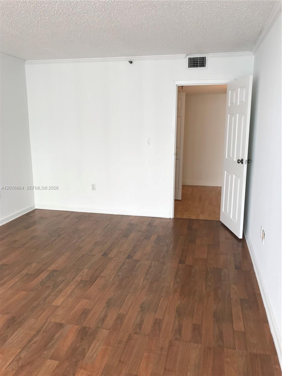 555 NE 15th St # 30E, Miami FL 33132 photo 3