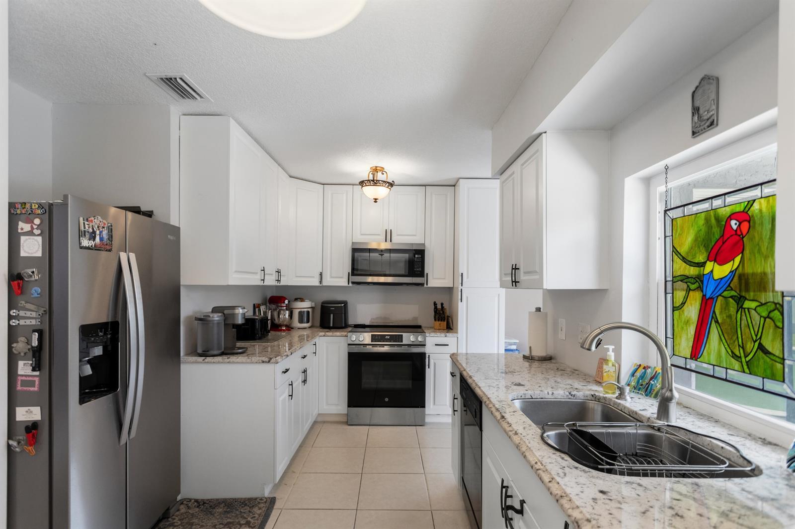 8621 NW 3RD Street, Pembroke Pines FL 33024 photo 3
