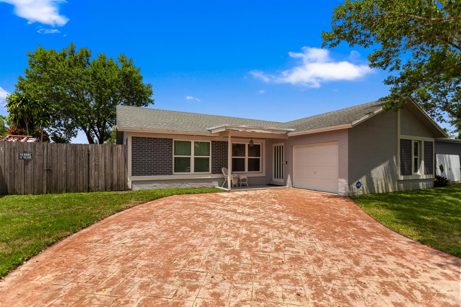8621 NW 3RD Street, Pembroke Pines FL 33024