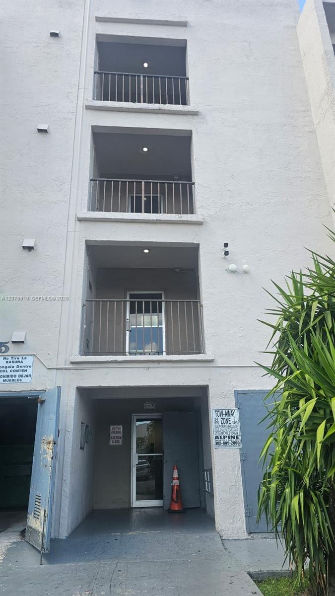 5625 W 20th Ave # 208, Hialeah FL 33012 photo 2