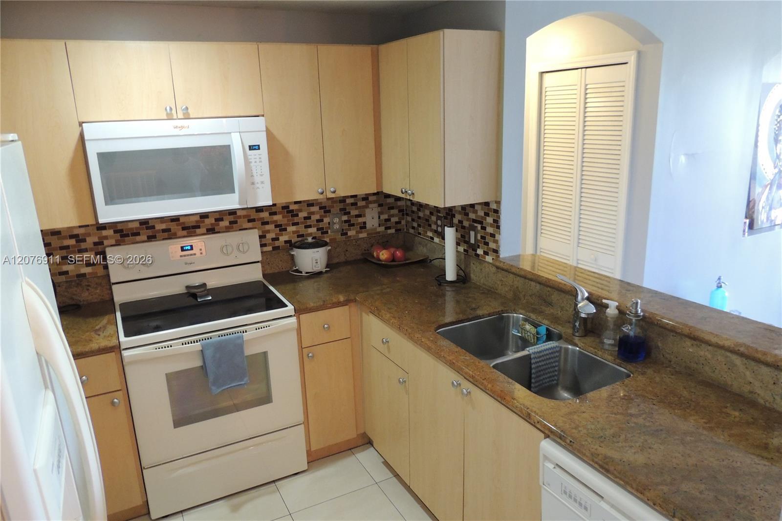 6420 NW 114th Ave # 1336, Doral FL 33178 photo 3