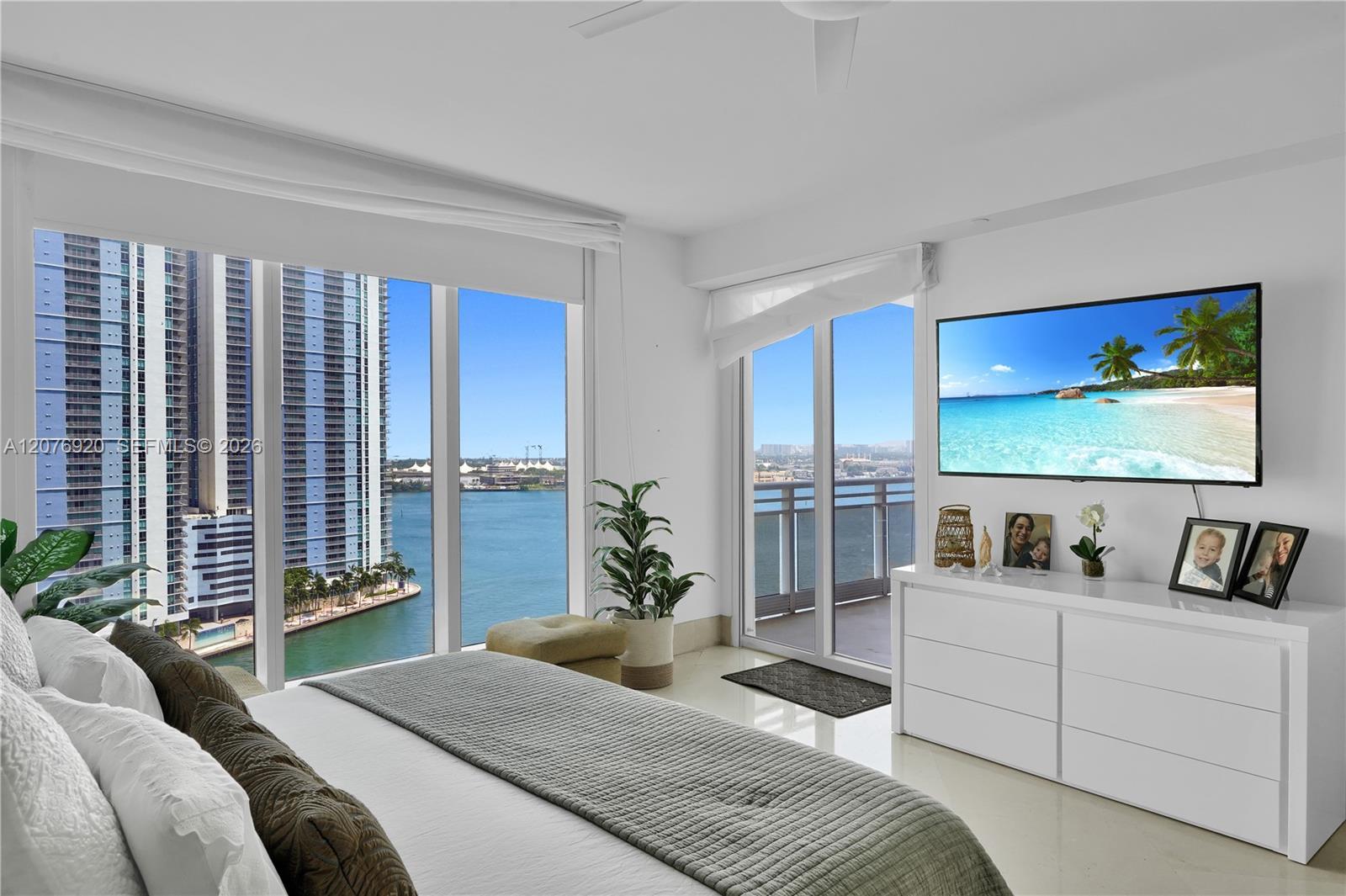 901 Brickell Key Blvd # 1807, Miami FL 33131 photo 3