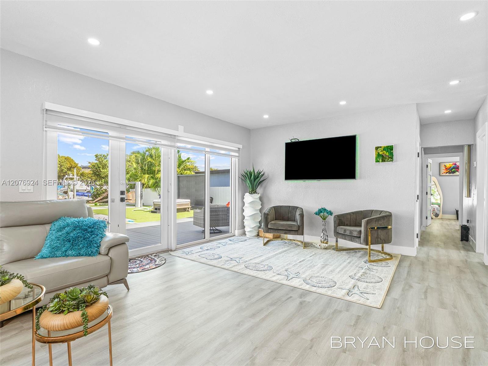 3341 NW 20th St, Miami FL 33142 photo 4