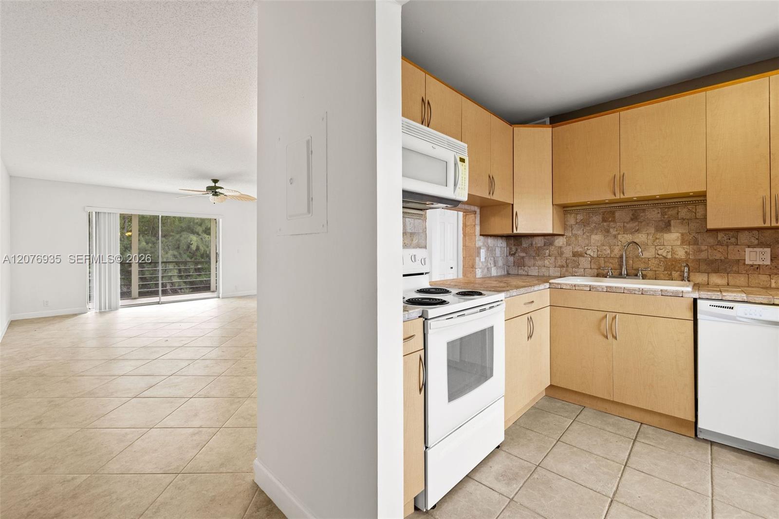 110 Lake Meryl Drive # 216, West Palm Beach FL 33411 photo 4