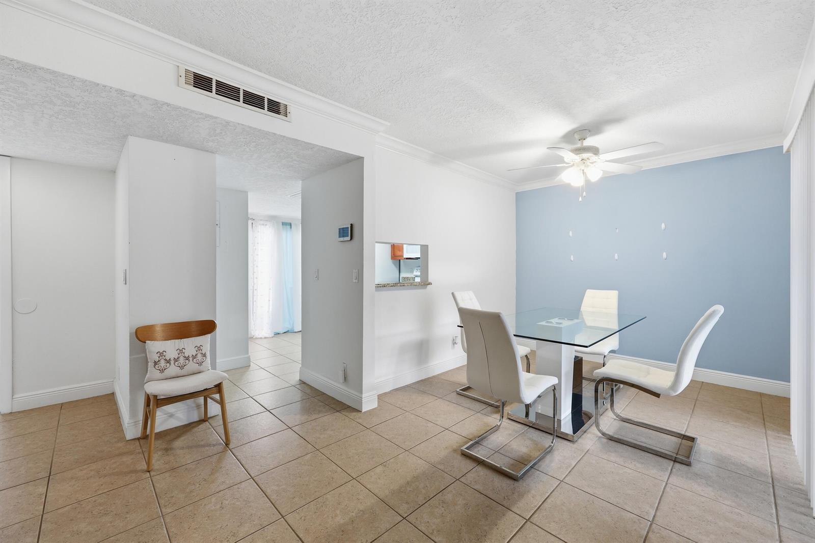 301 LAKEWOOD Drive # 8A, Jupiter FL 33458 photo 2