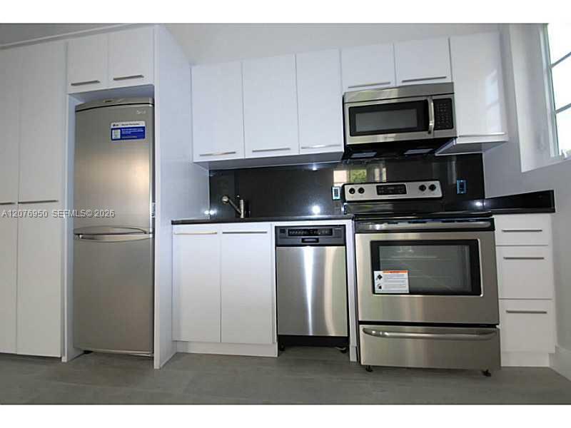 1321 PENNSYLVANIA AV # 4, Miami Beach FL 33139 photo 2