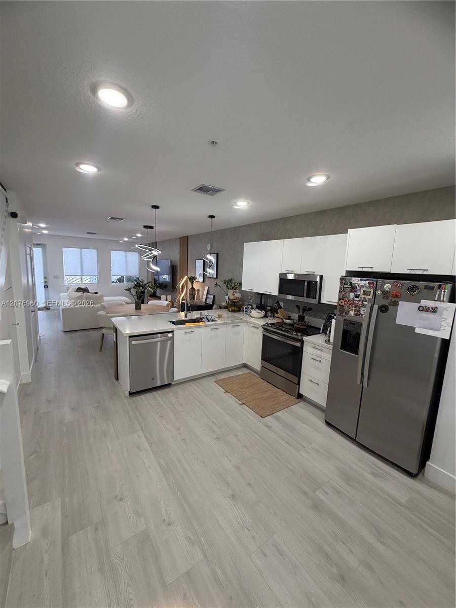 10300 NW 66th St, Doral FL 33178 photo 4